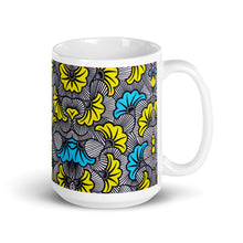 Load image into Gallery viewer, African Fluer Mug
